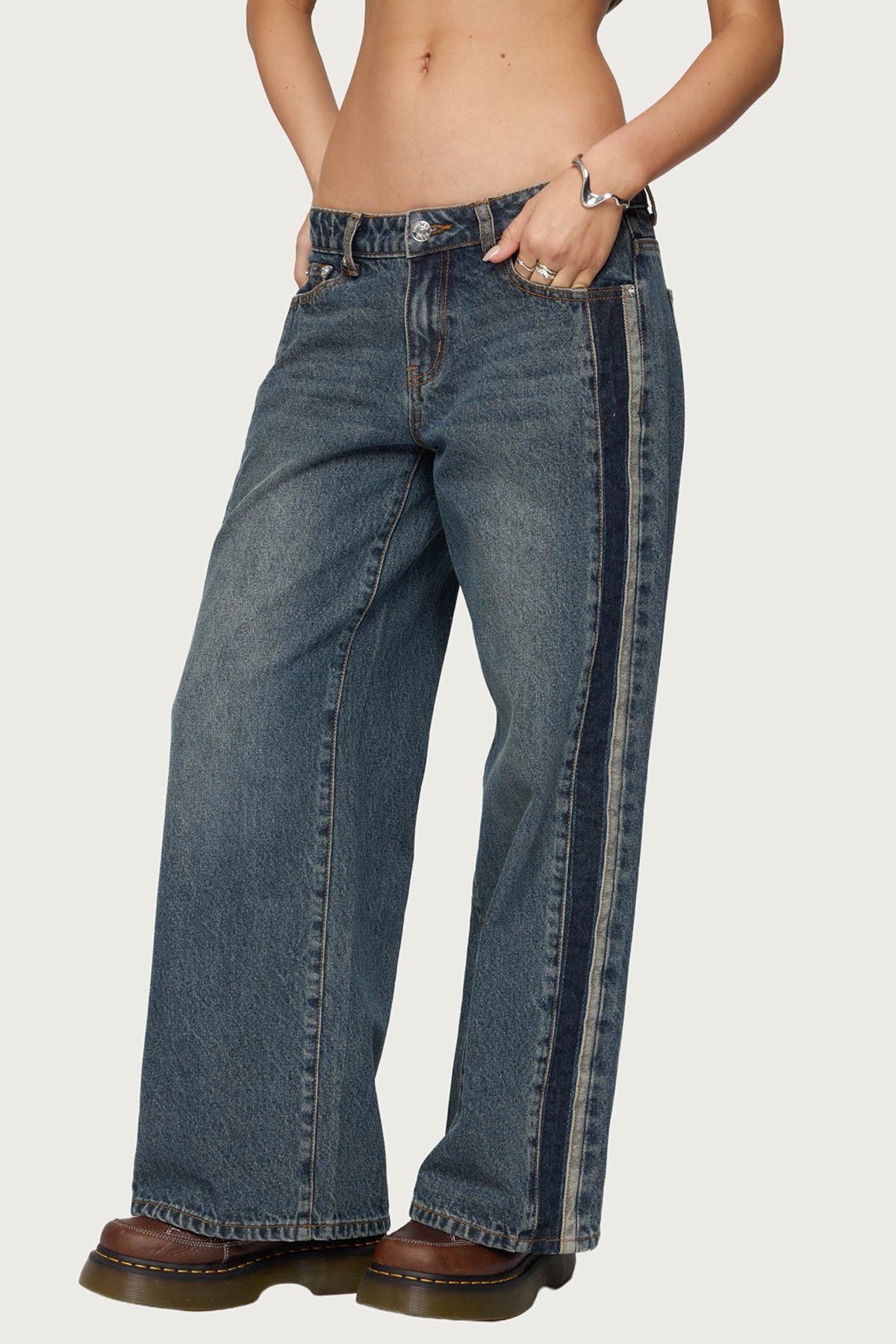 Petite Contrast Panel Low Rise Baggy Jeans