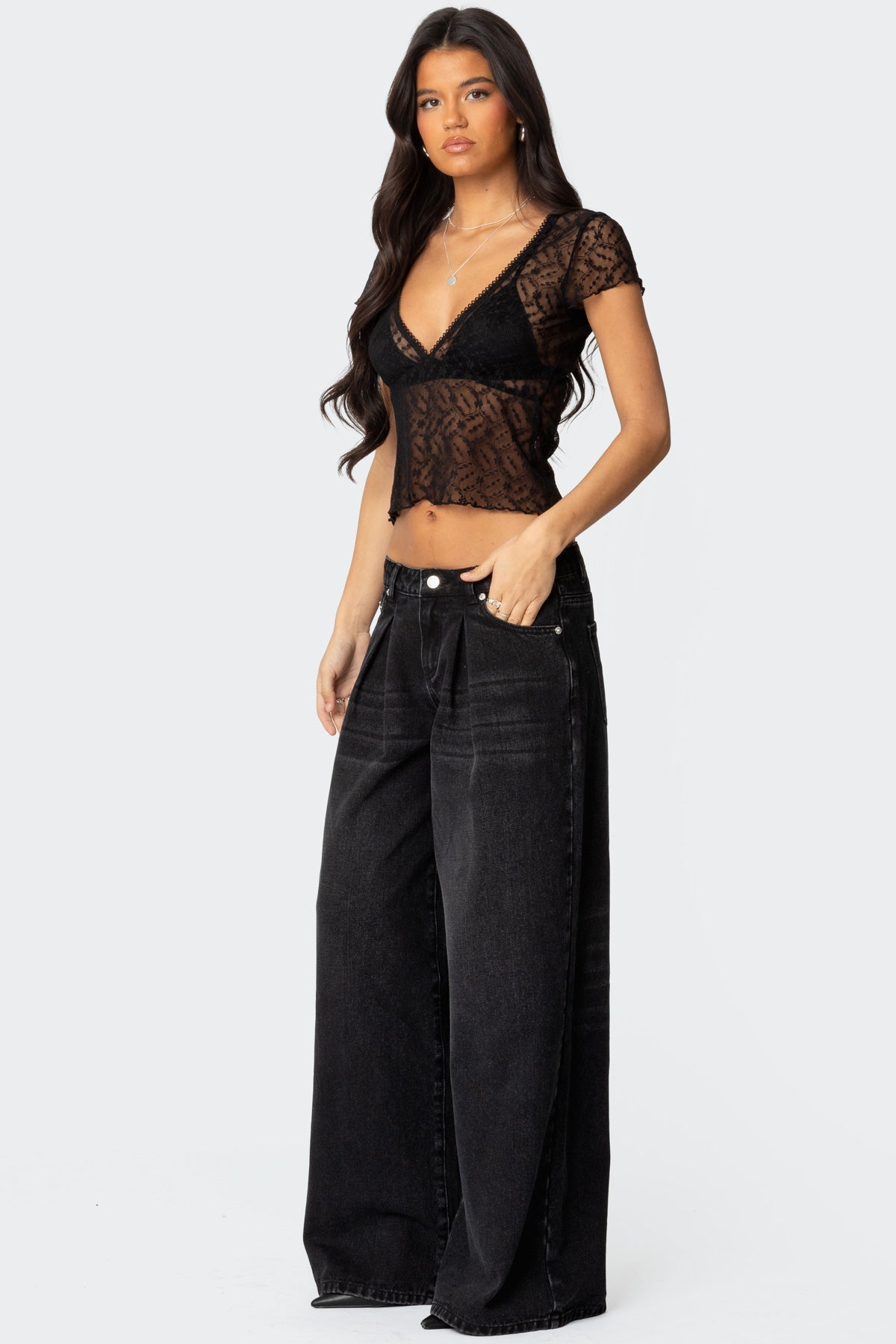 Pleated Detail Low Rise Baggy Jeans