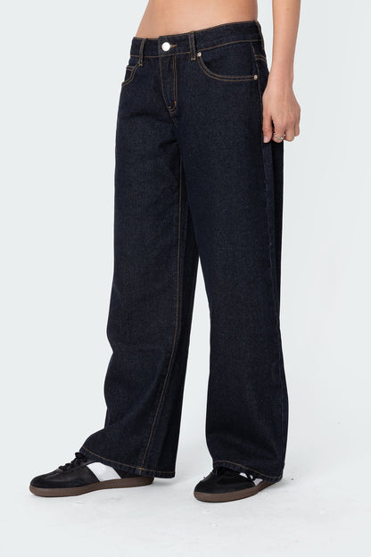 Petite Raelynn Washed Low Rise Baggy Jeans