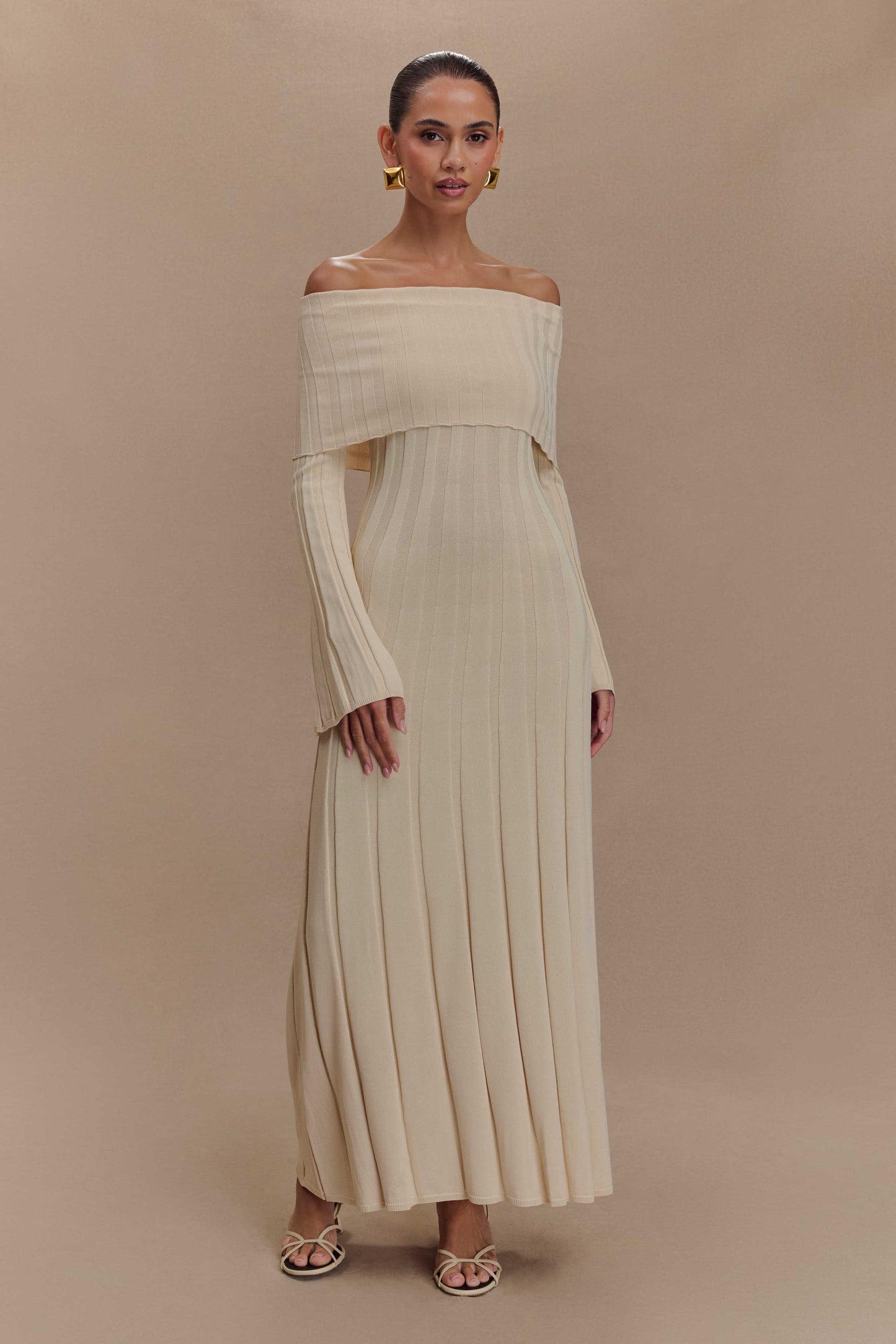 Alonza Long Sleeve Knit Midi Dress Cream