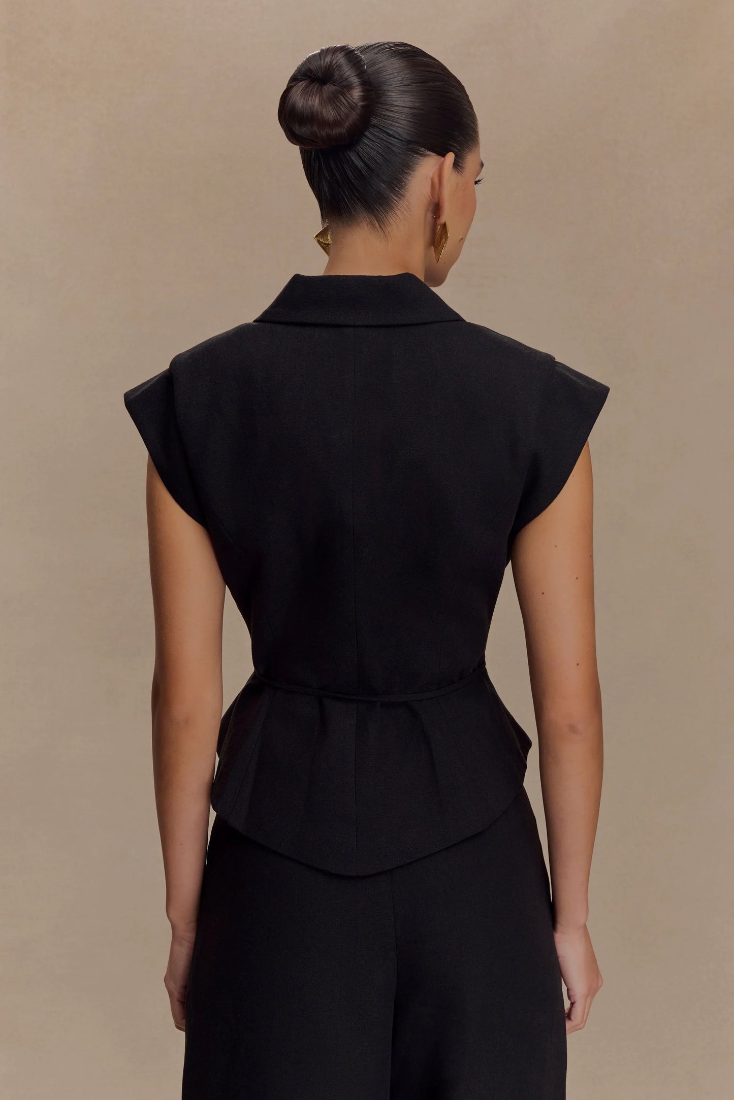 Andina Shortsleeve Linen Top Black