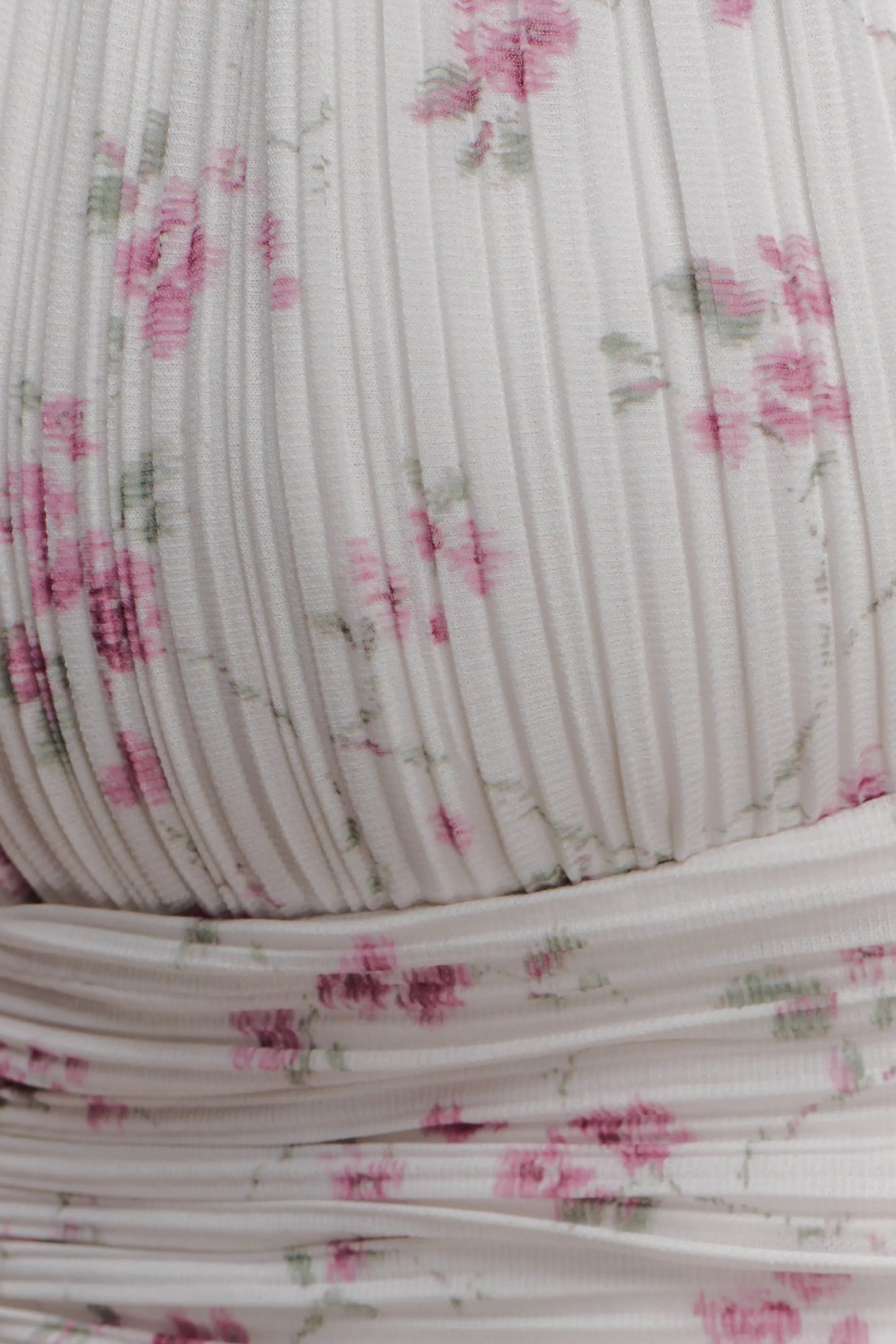 Amaris Sleeveless Plisse Halter Top Floral Ditsy Print